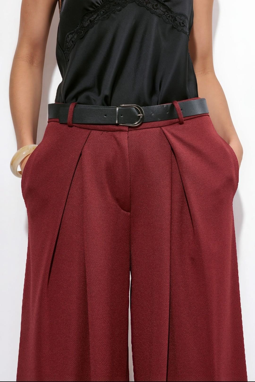 Busem Busem Women's High-Waist Wide-Leg Crepe Trousers With Belt in Burgundy - 4