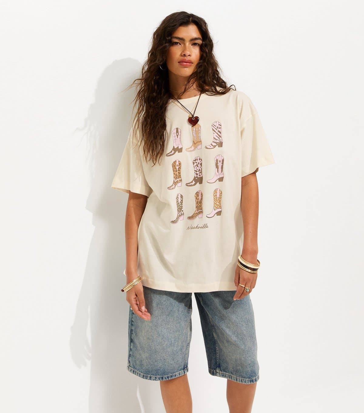 New Look New Look Off White Cotton Cowboy Boot Oversized T-Shirt