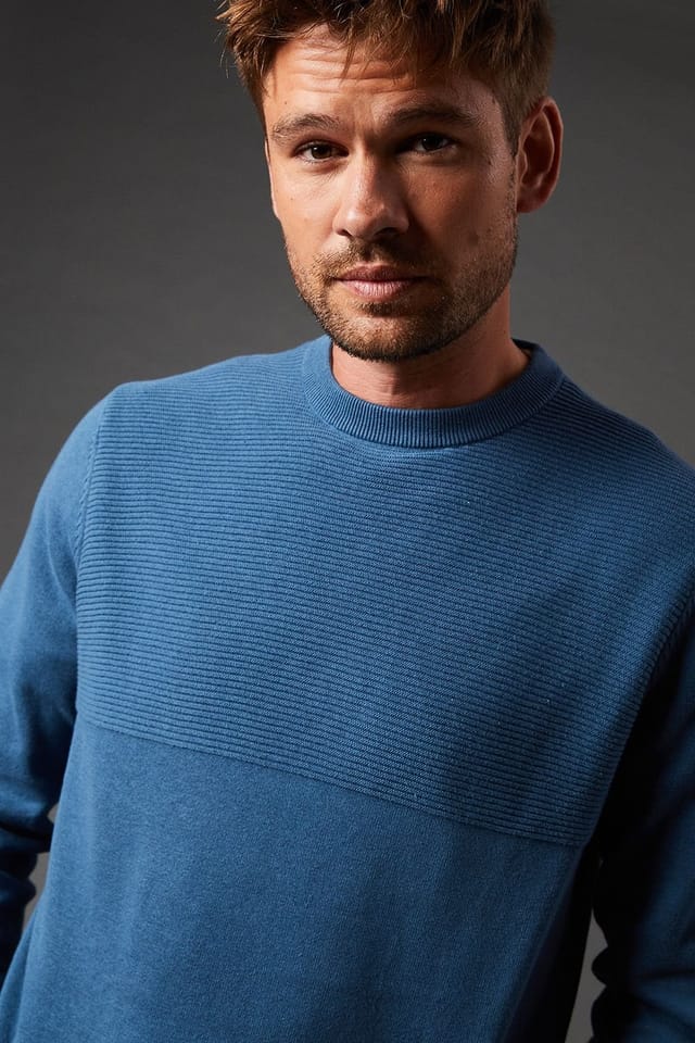 Burton Burton Men's Link Yoke Crew Neck Jumper in Mid Blue - 2