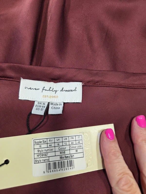 Never Fully Dressed Never Fully Dressed Berry Lace maxi Skirt (16)