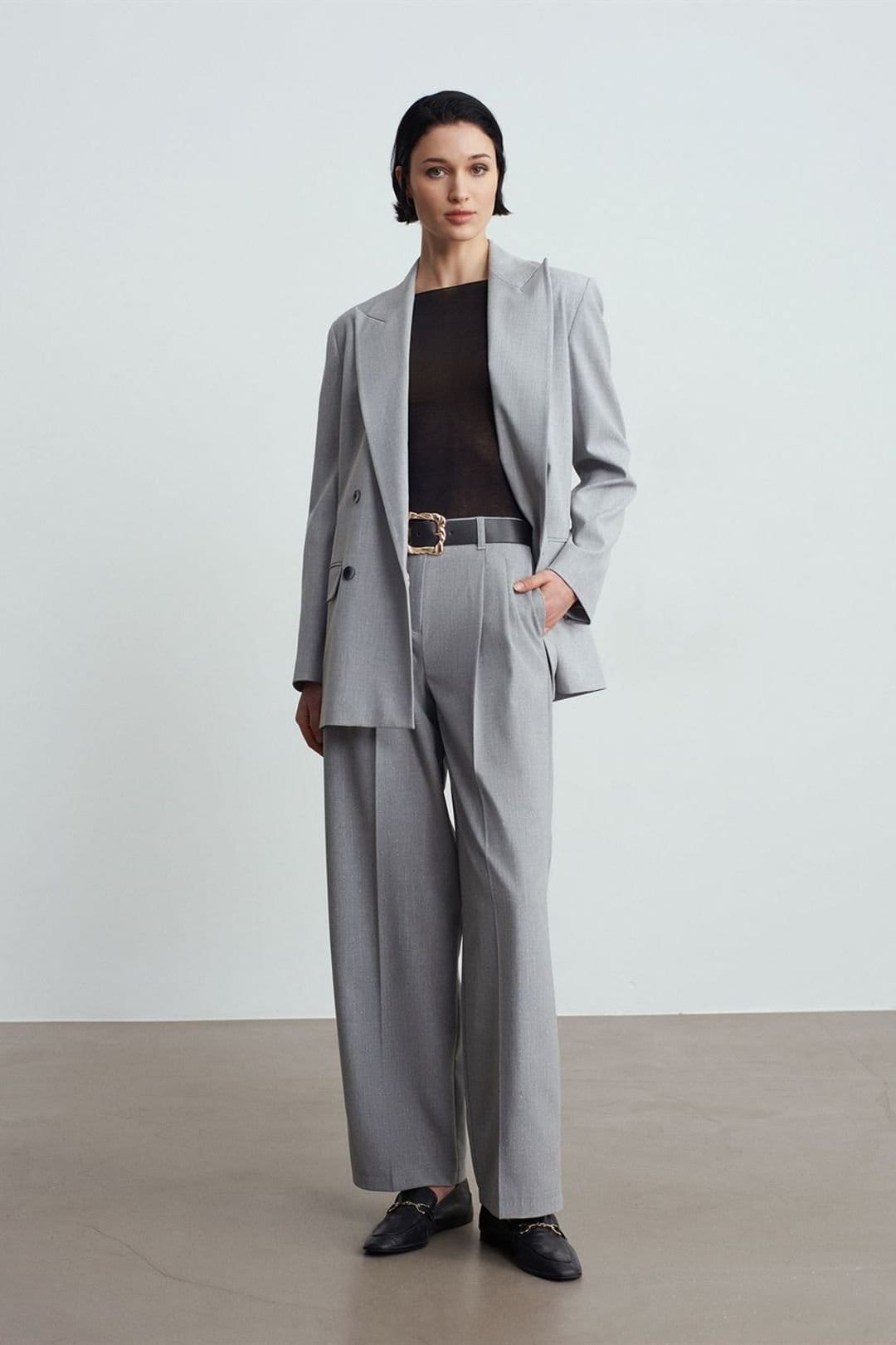 Dilvin Dilvin Women's Crepe Blazer Jacket in Light Grey - 4