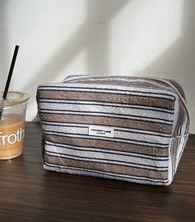 Coconut Lane Brown Retro Stripe Makeup Bag Coconut Lane New Look - 3