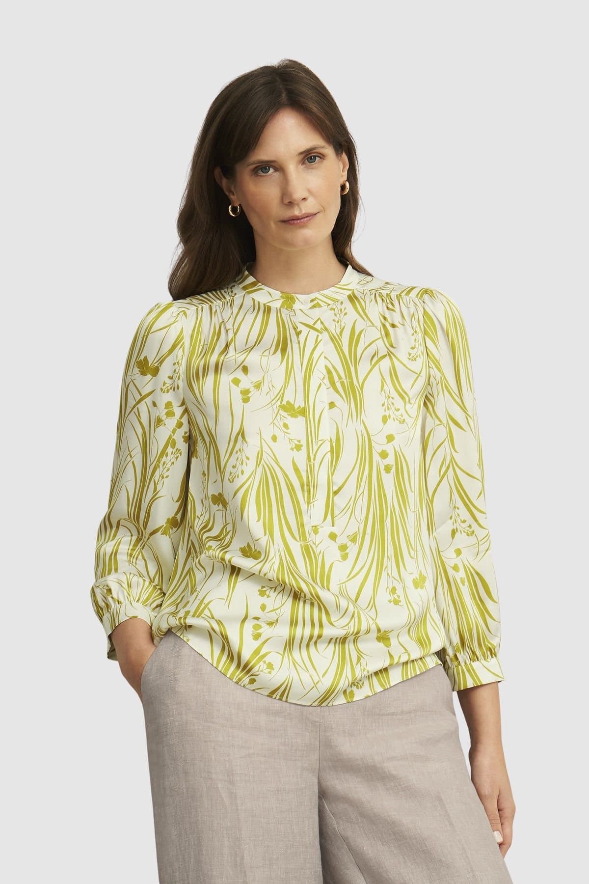 Hobbs London Hobbs London Women's Angelique Floral Print Blouse in Lime
