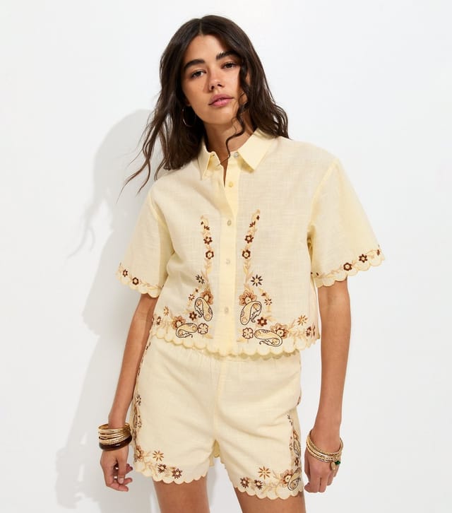New Look Women's Cream Cotton Floral Embroidered Cropped Shirt New Look - 2