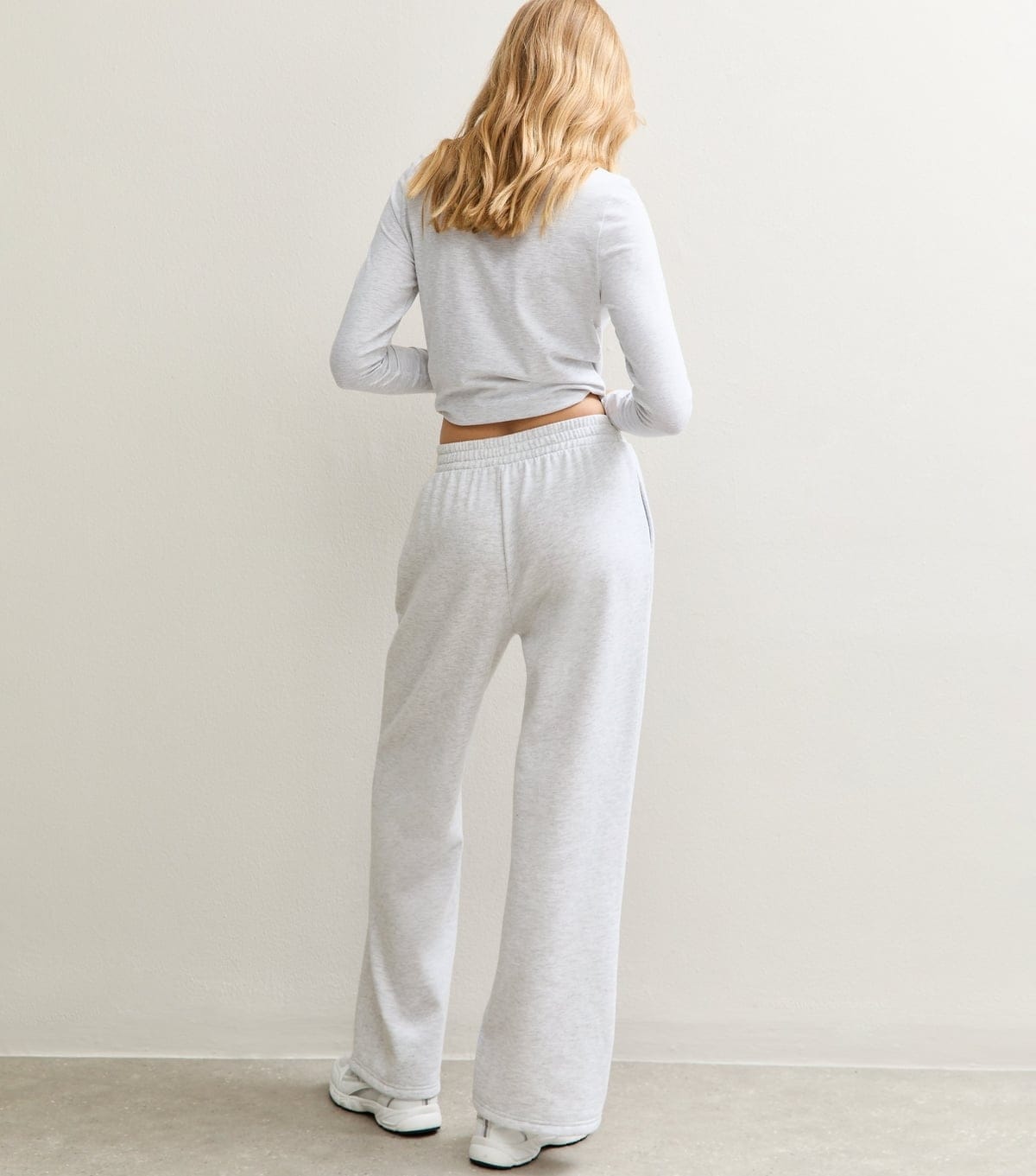 New Look Women's Light Grey Elasticated Waist Wide Leg Joggers New Look - 4