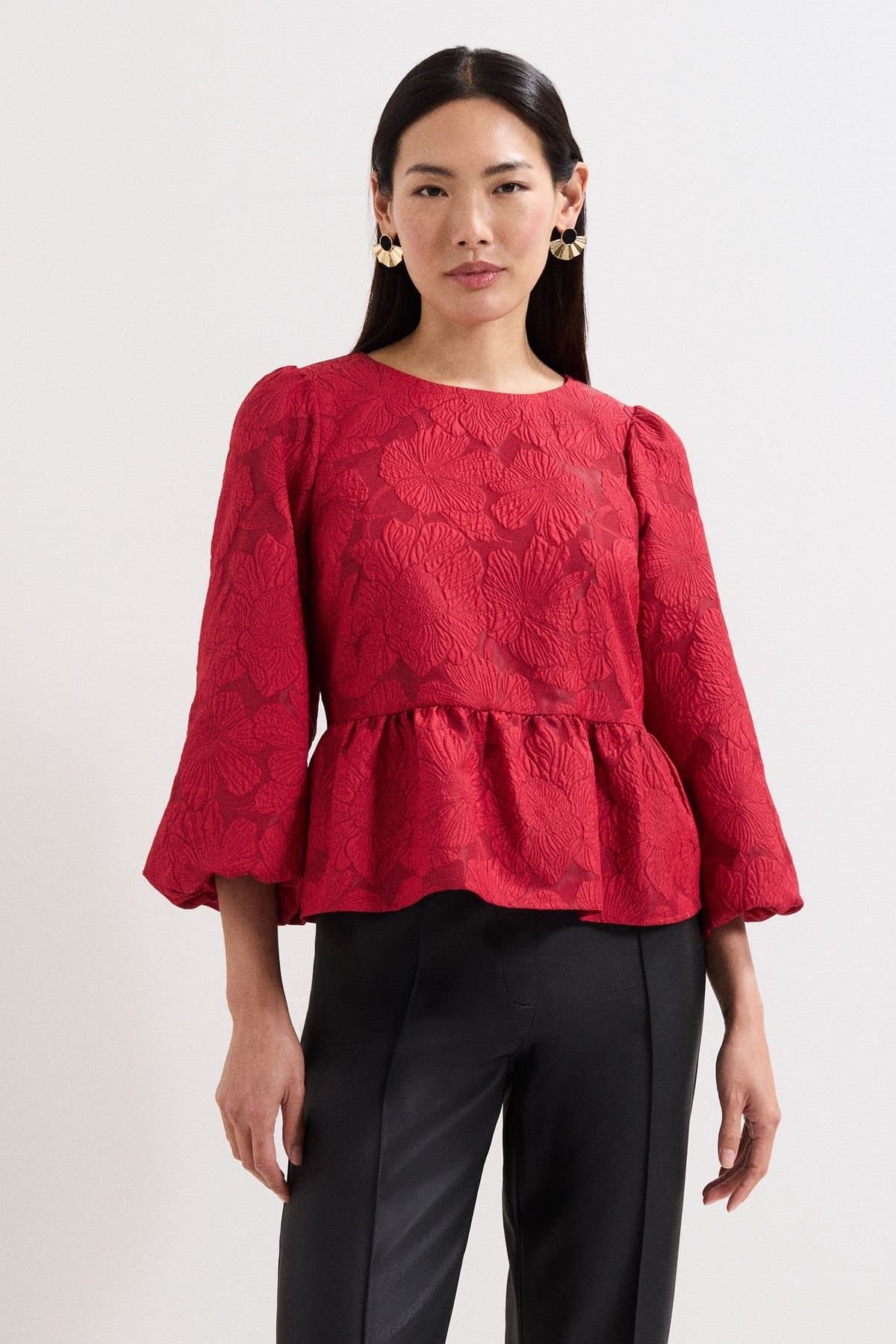 Phase Eight Phase Eight Women's Ellis Peplum 3/4 Sleeve Hem Top in Scarlet