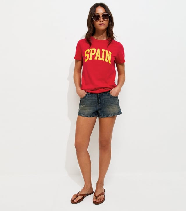 New Look Women's Bright Red Cotton Spain Logo T-Shirt New Look - 3