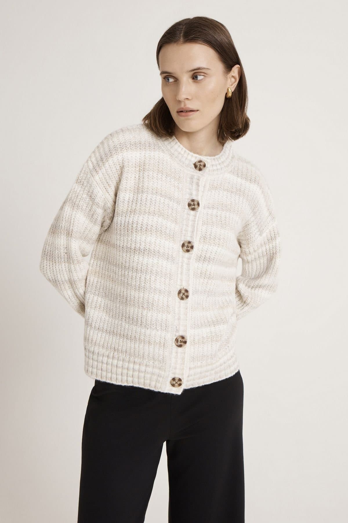 Finery London Finery London Women's Whitney Round Neck Knitted Cardigan in Warm White