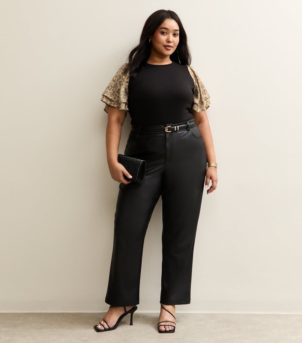 New Look Women's Plus Size Black Soft Touch Animal Print Foil Flutter Sleeve Top Curves New Look