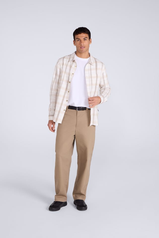 Animal Animal Men's 'Cove' Cotton Check Flannel Shirt Stylish Lightweight Button Down Top in Light Beige - 2