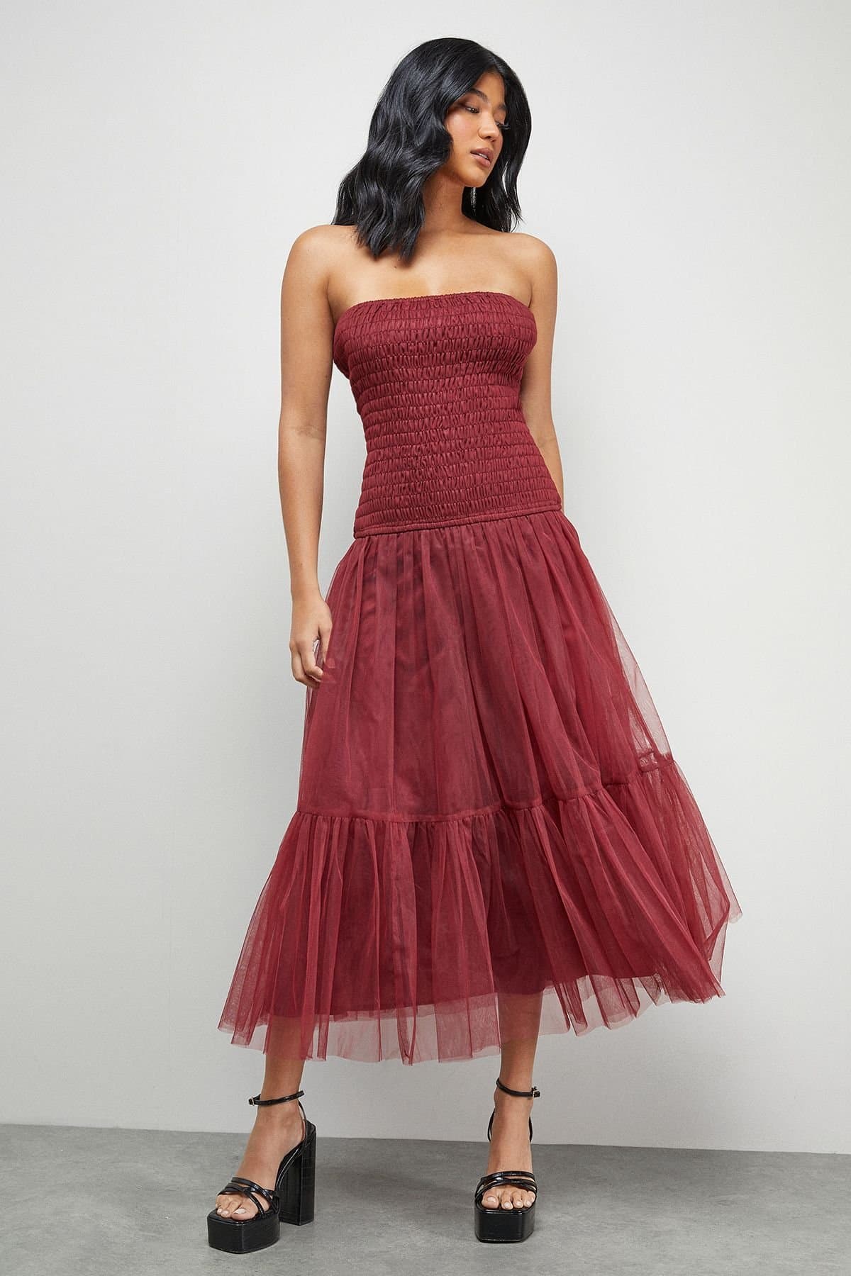 Warehouse Warehouse Women's Bandeau Sheering Tulle Maxi Dress in Wine