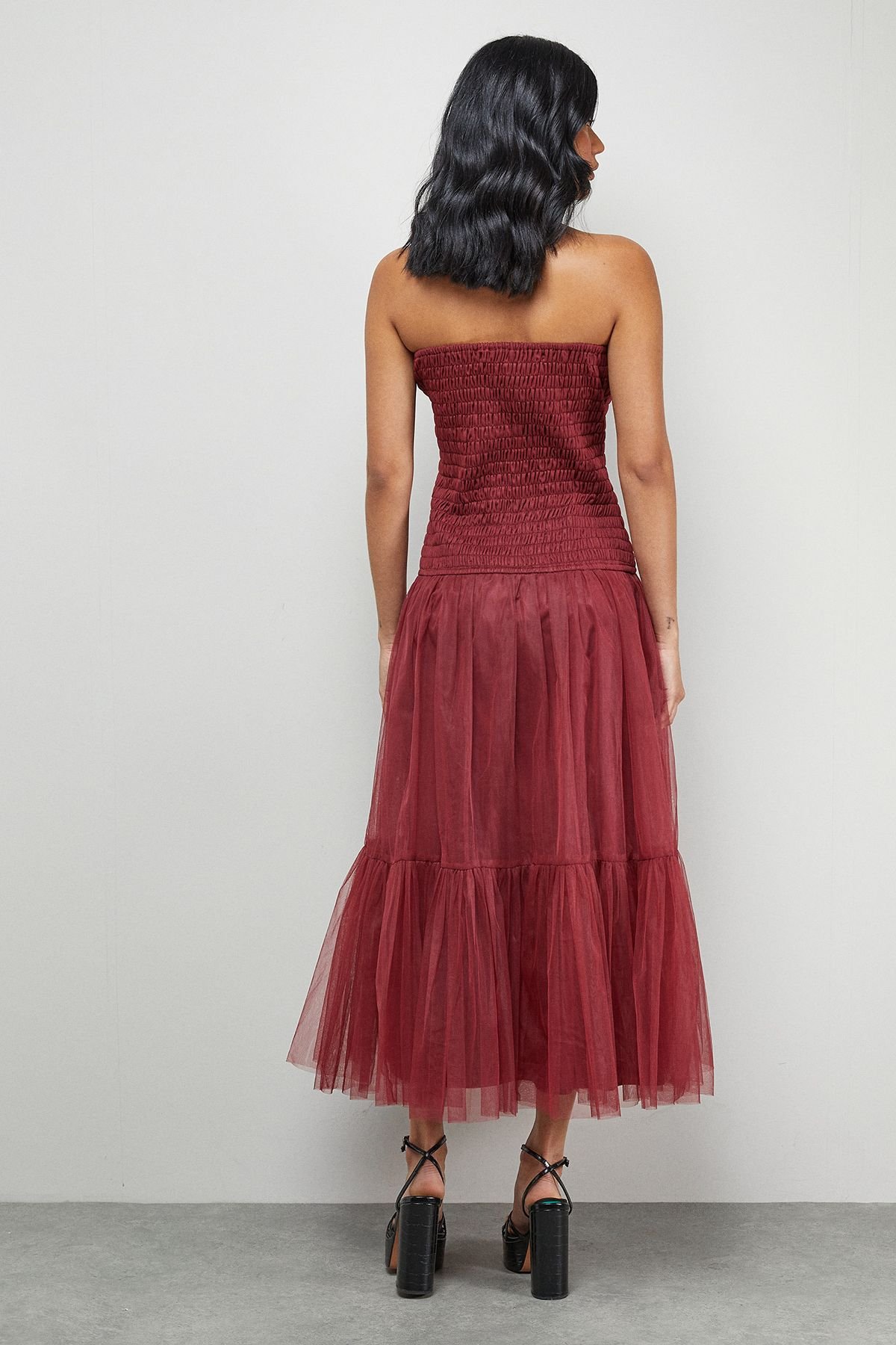 Warehouse Warehouse Women's Bandeau Sheering Tulle Maxi Dress in Wine - 3