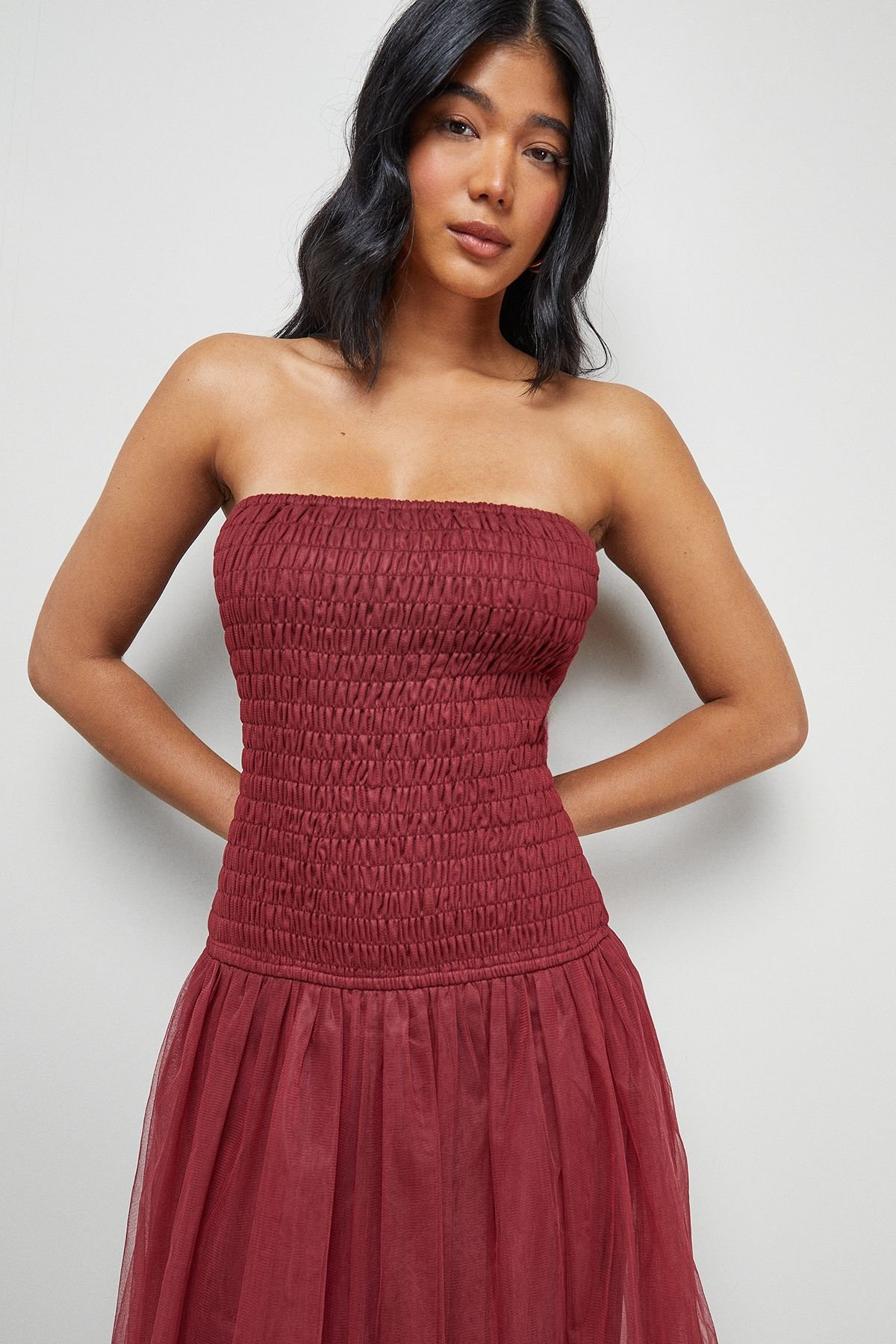 Warehouse Warehouse Women's Bandeau Sheering Tulle Maxi Dress in Wine - 4