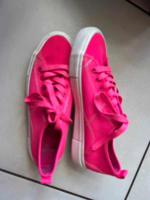 Bershka Bershka Pink Canvas Pumps Size 6