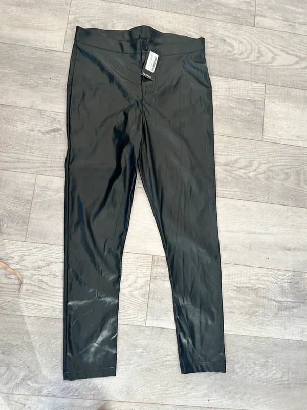 Boohoo Boohoo Woman’s Black Faux Leather Trousers size 14 New with Tags New with tags