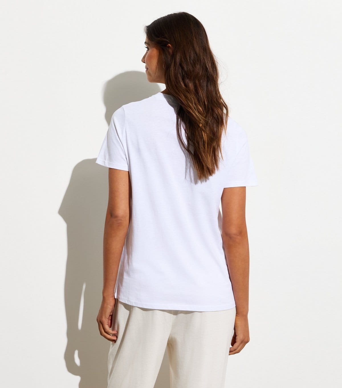 New Look Women's White Cotton Here Comes The Bride-Print T-Shirt New Look - 4