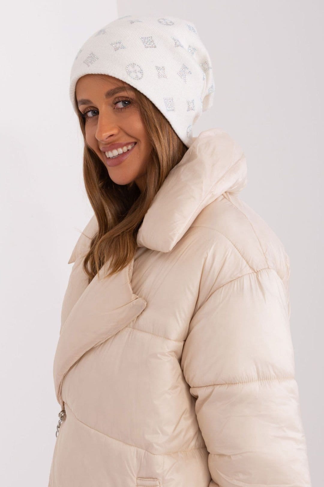 Love Lace Love Lace Women's Warm Winter Cashmere Beanie Hat with Rhinestone Decoration Style in White - 4