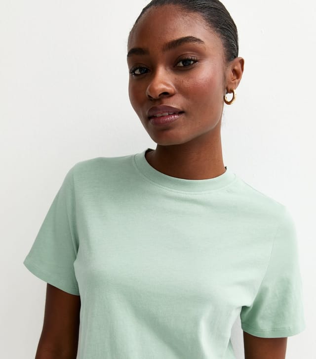 New Look Women's Mint Green Cotton Crew Neck T-Shirt New Look - 2