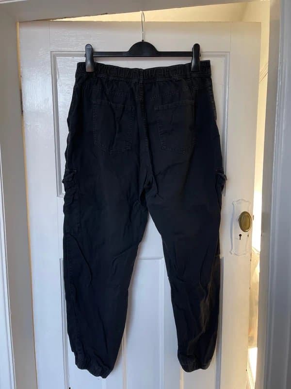 New Look New Look - Black Cargo Pants - Size 16