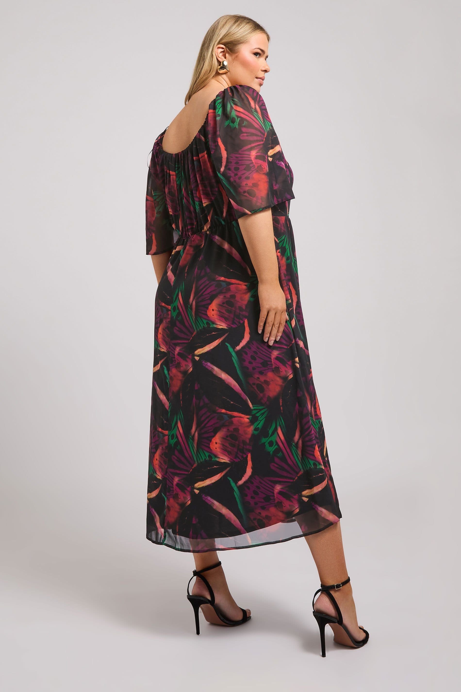 Yours Yours Women's Printed Maxi Dress in Black - 4