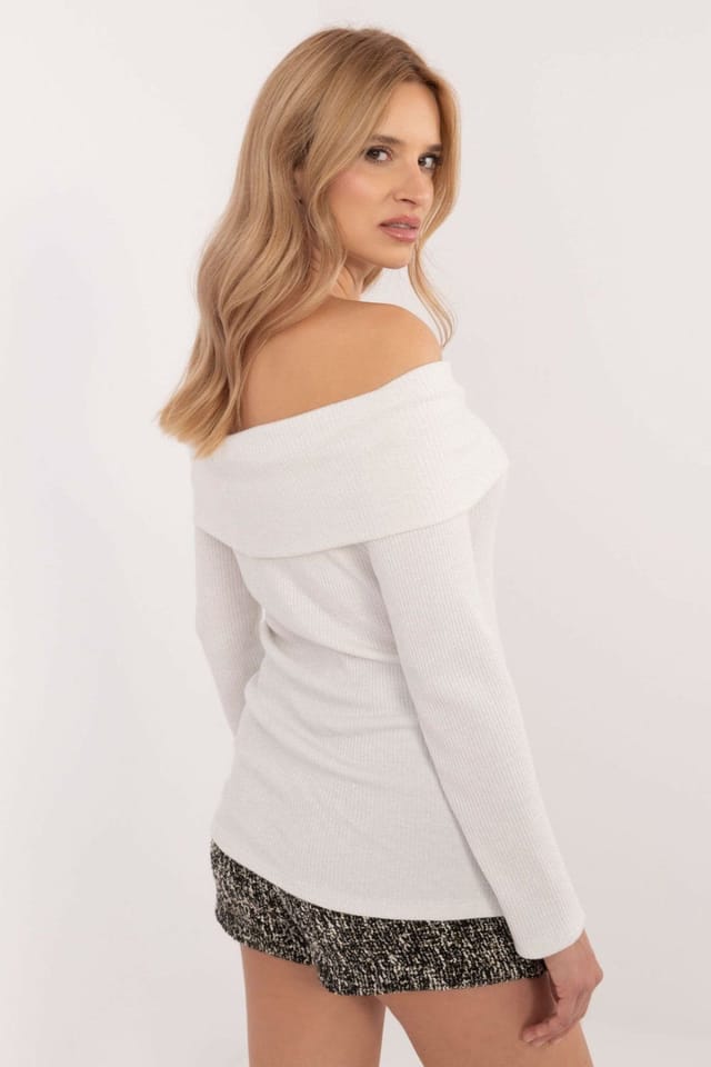 Love Lace Love Lace Women's Elegant Viscose Elastane Boat Neck Sweater in White - 3