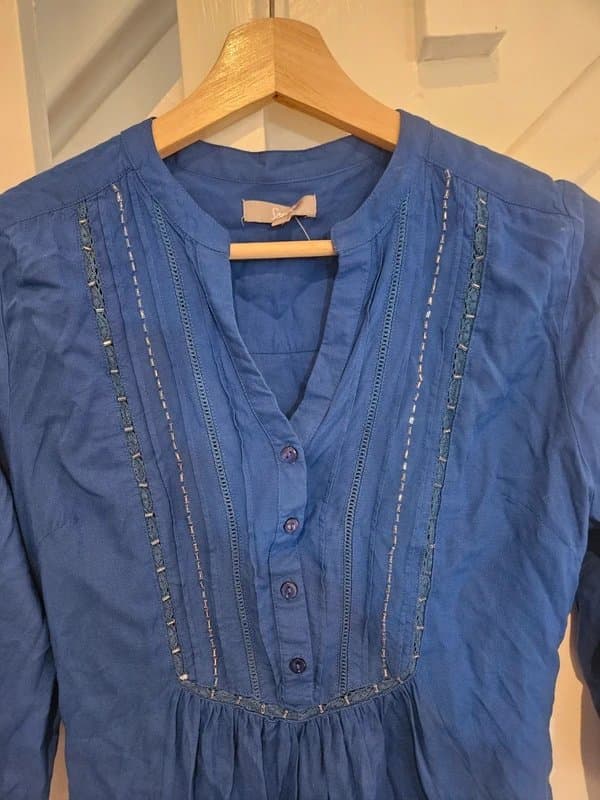 Soon Soon size 10 royal blue long sleeve embelished sequin top blouse