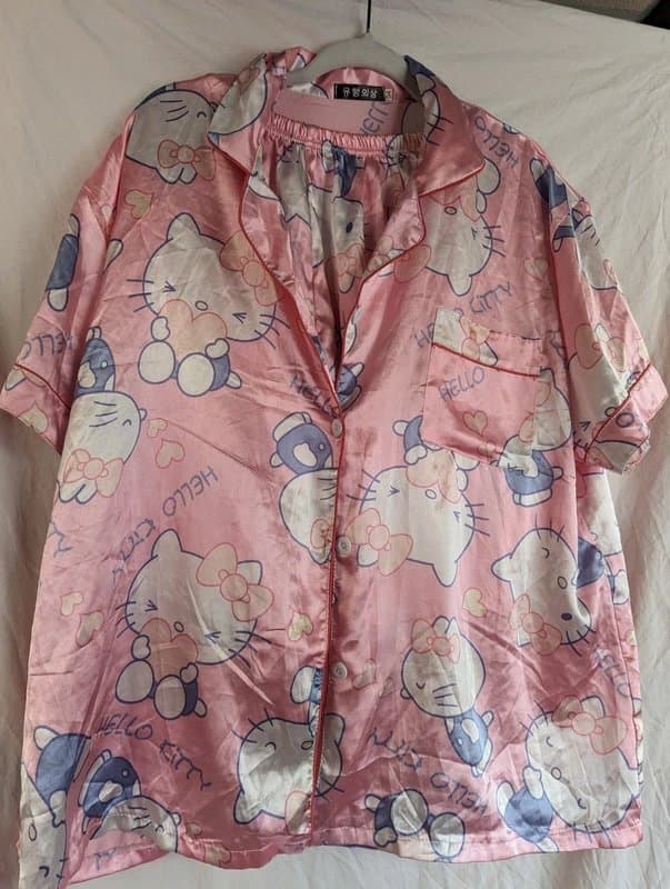 Hello Kitty Amazing kawaii hello kitty pajama set basketball shorts and shirt satin retro deadstock y2k 90s
