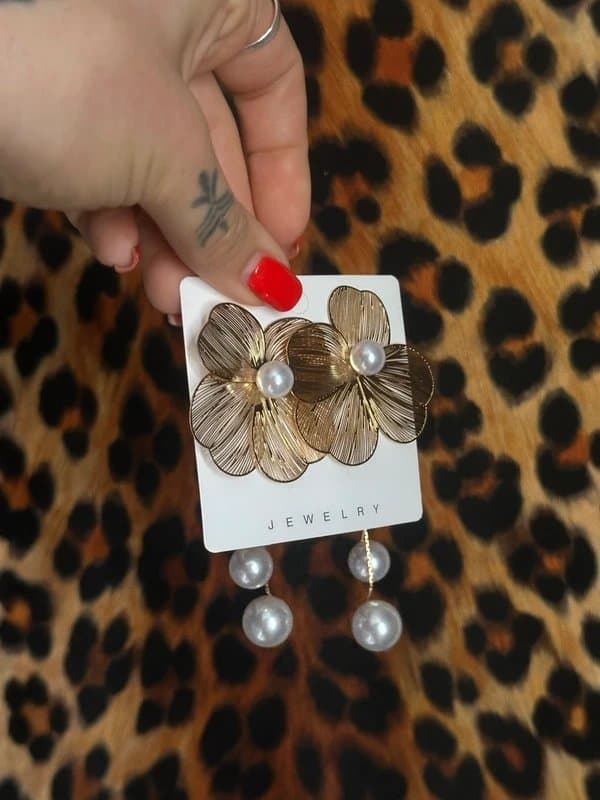 No Label Floral earrings