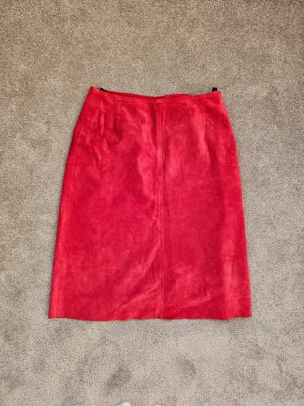 Boden Boden 100% Suede Knee-Length Skirt – Red – Classic / Quiet Luxury – Size 10