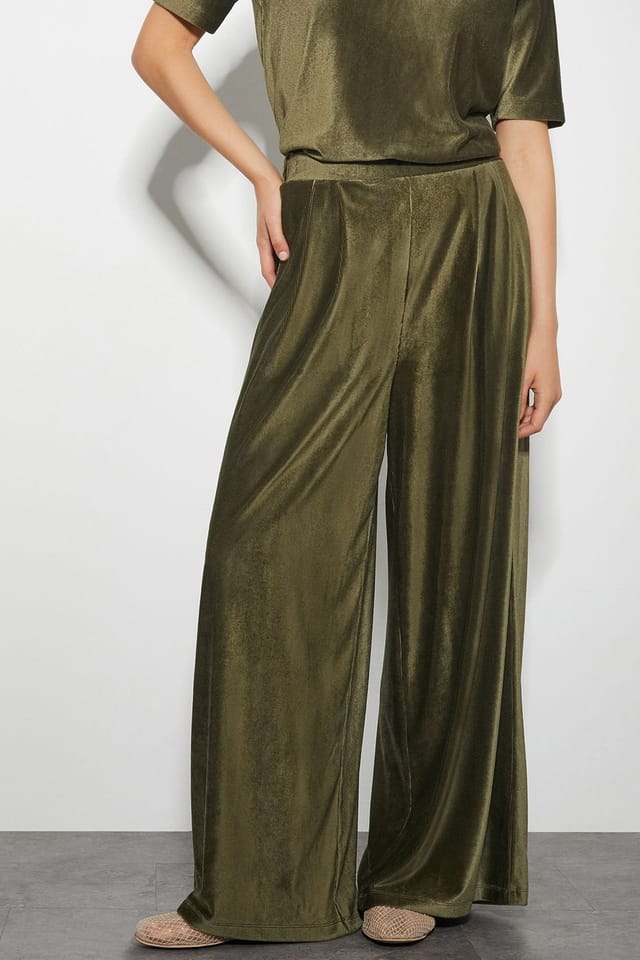 Monsoon Monsoon Women's Shay Rib Velour Wide Leg Trousers Green - 2