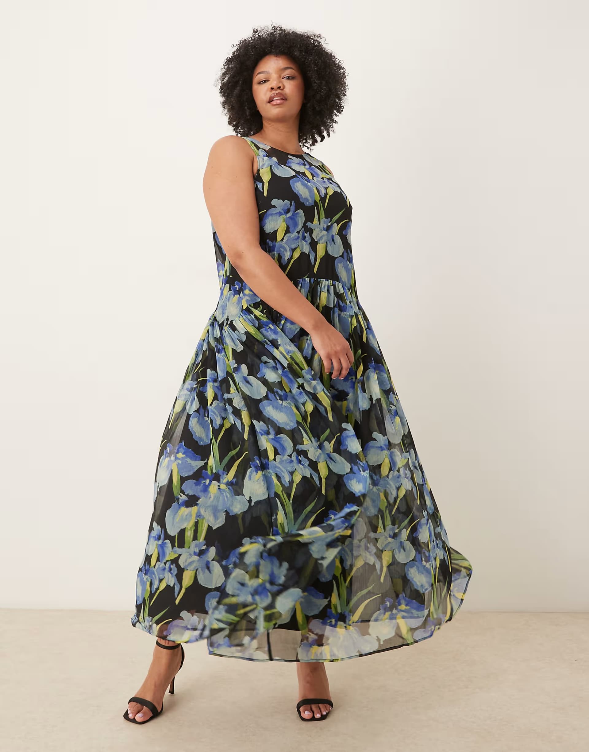 ASOS ASOS DESIGN Curve racer neck smock maxi dress in dark based floral