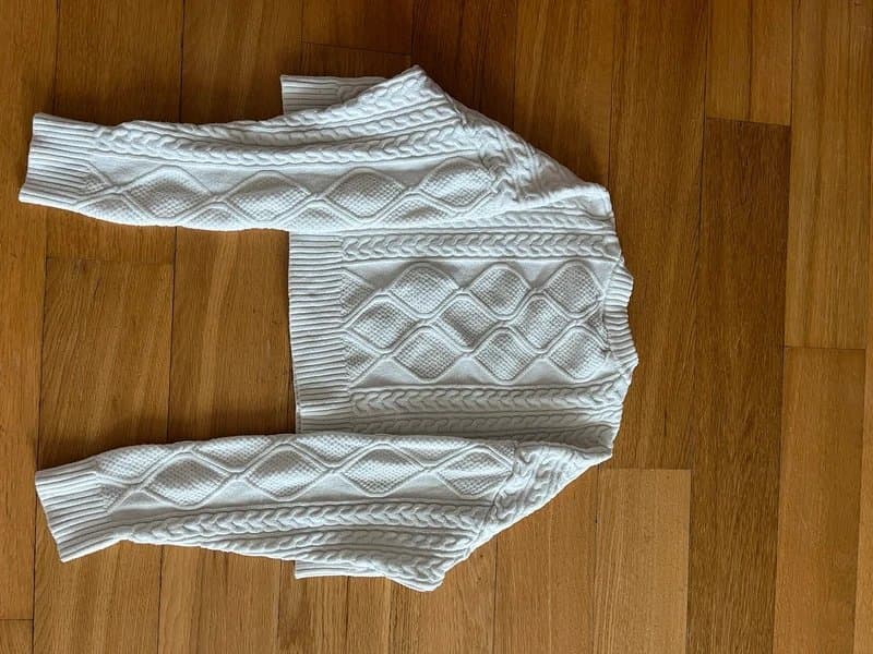 Bershka Small White cropped jumper