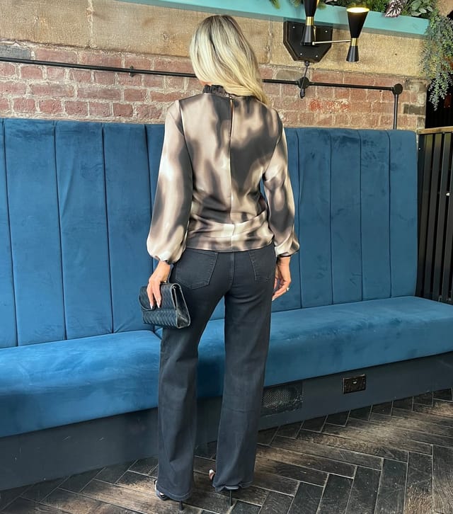 AX Paris Women's Brown Abstract Print Long Sleeve Blouse AX Paris New Look - 3