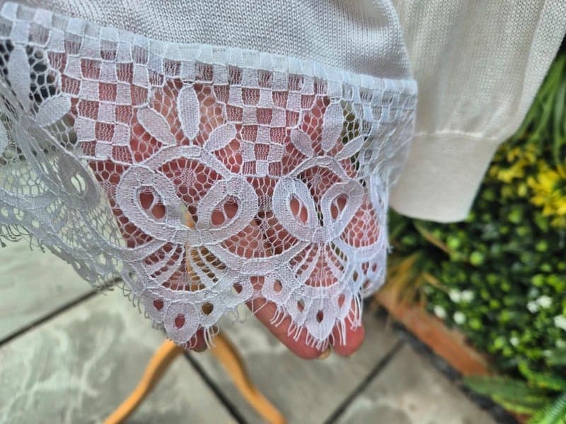 George George lace edge white fine knit cardigan size 20-22