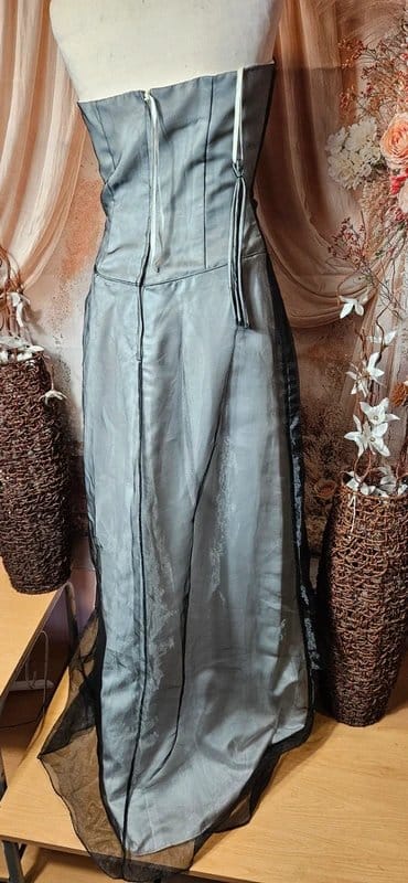 The Unbranded Brand Silver-Grey Strapless Evening Dress Size 10
