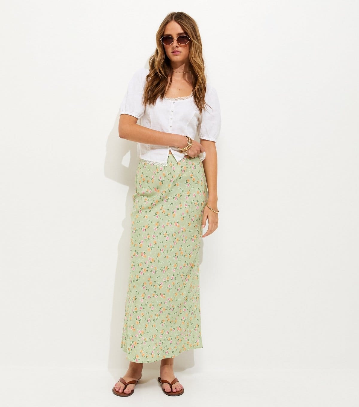 New Look Women's Light Green Floral Bias Cut Midi Skirt New Look - 4