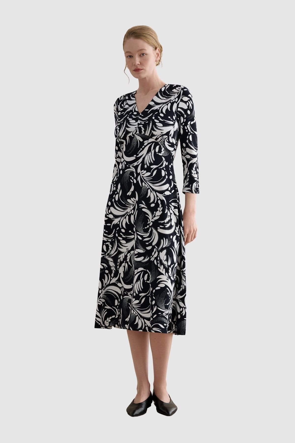 Hobbs London Hobbs London Women's Deborah Printed Jersey Midi Dress in Navy - 1