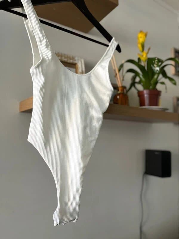 ASOS White Ribbed Bodysuit Size S – New With Tags