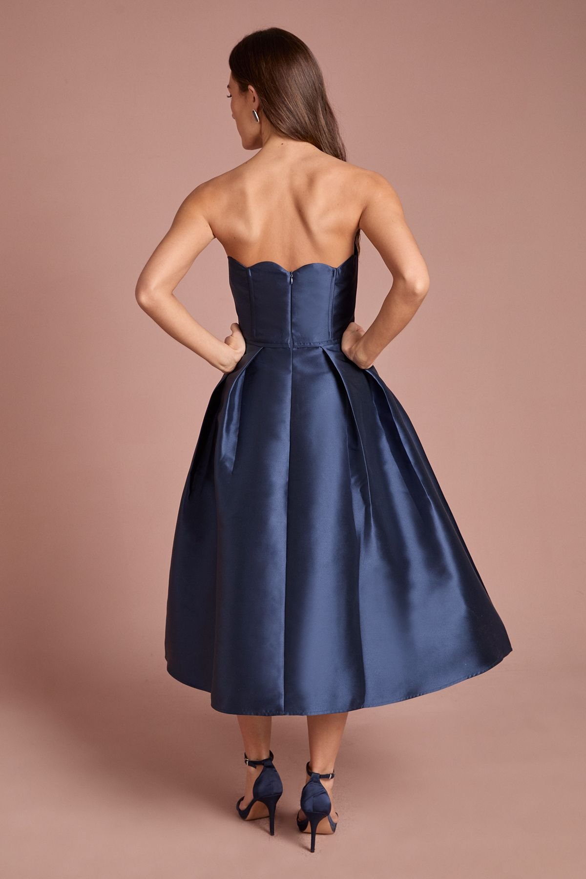 Coast Coast Women's Scalloped Strapless Midi Dress in Navy - 3