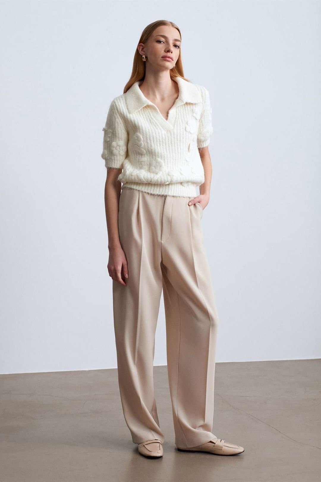 Dilvin Dilvin Women's Textured Ribbed Polo-collar Sweater in Ivory