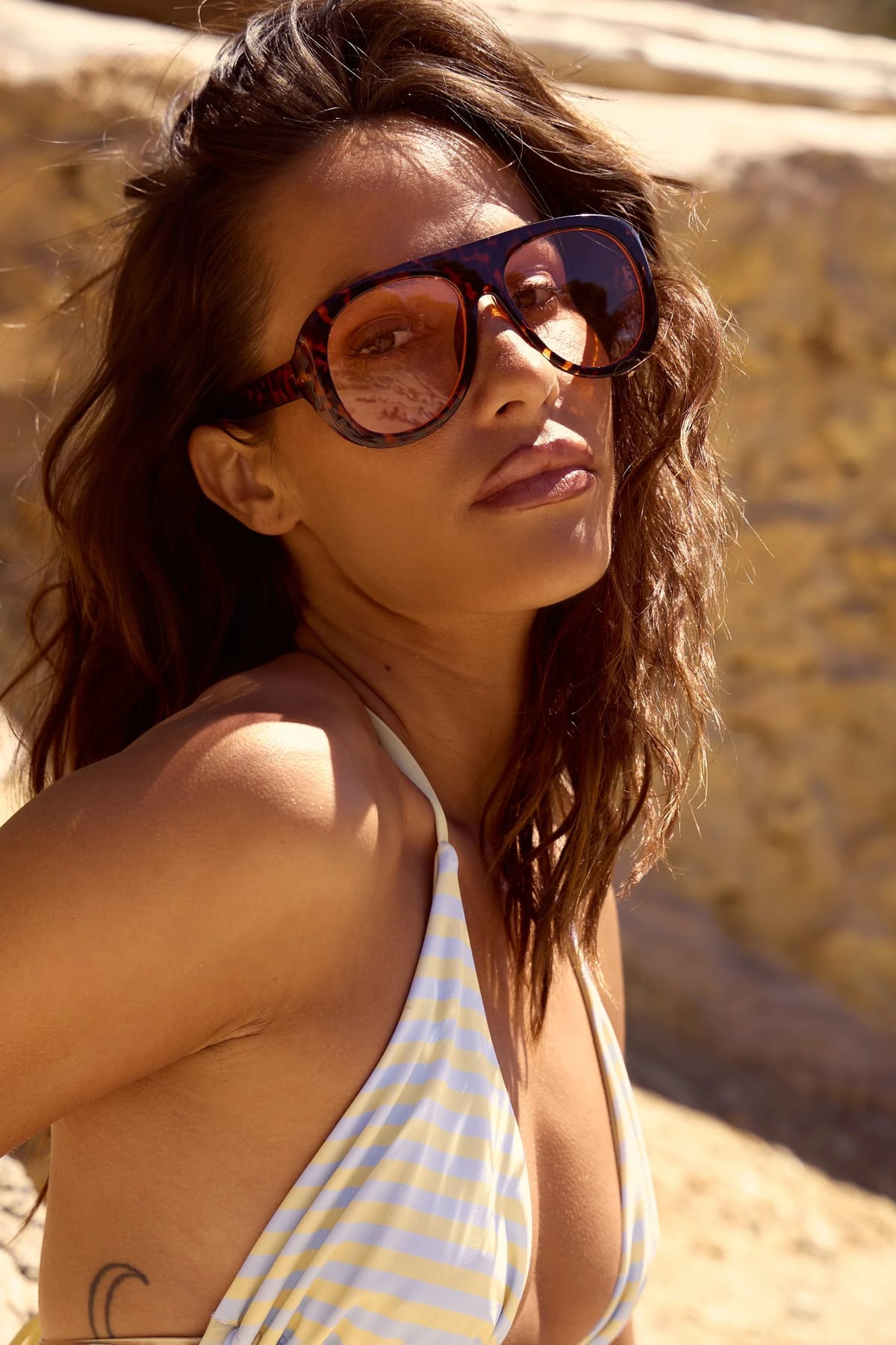 Kaiia Kaiia Chunky Clear Lens Aviator Sunglasses Brown Tort - 1