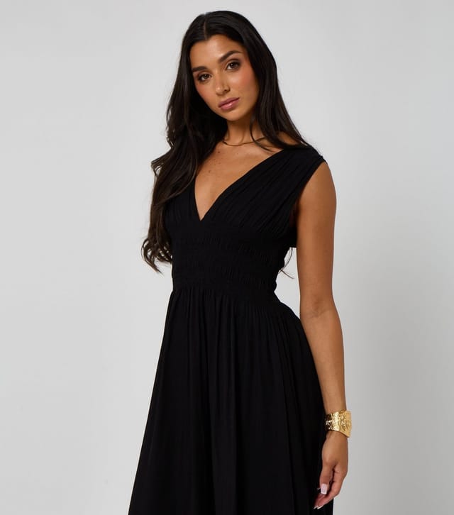 Urban Bliss Women's Black V-Neck Elasticated Waist Maxi Dress Urban Bliss New Look - 3