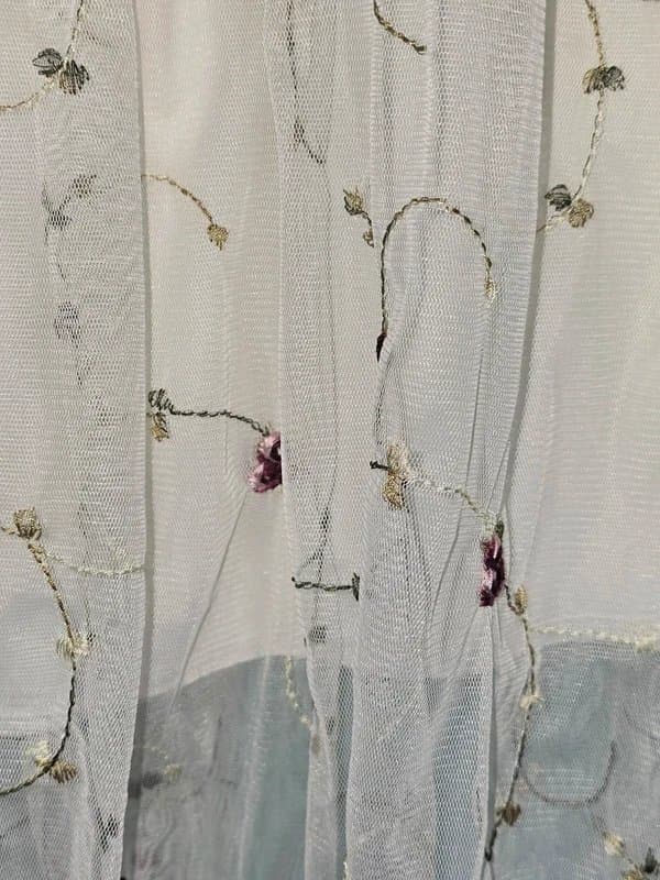 New Look Embroidered floral tulle skirt from New Look- Size 8