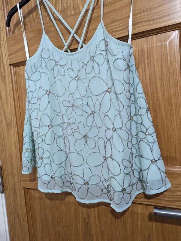 New Look Mint embellished flower New look top size 10