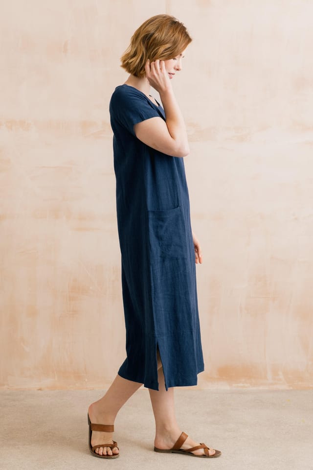 Lily & Me Lily & Me Women's Summer Breeze Relaxed Fit Viscose Linen Blend Dress in Navy - 3