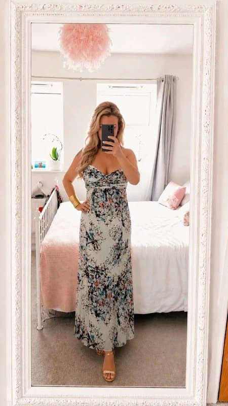 Ted Baker Stunning Ted Baker Silk Chiffon Maxi Dress – Elegant & Timeless