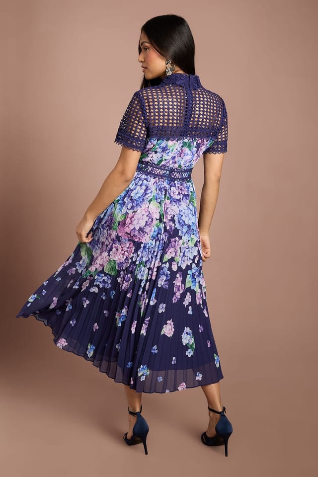 Coast Coast Women's Petite Lisa Tan Lace Pleated Printed Midi Dress in Navy - 3