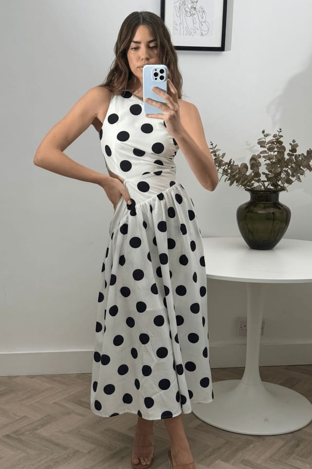 Style Cheat Style Cheat Women's Jasmine One-Shoulder Cut-Out Midi Mono Dress in White - 2