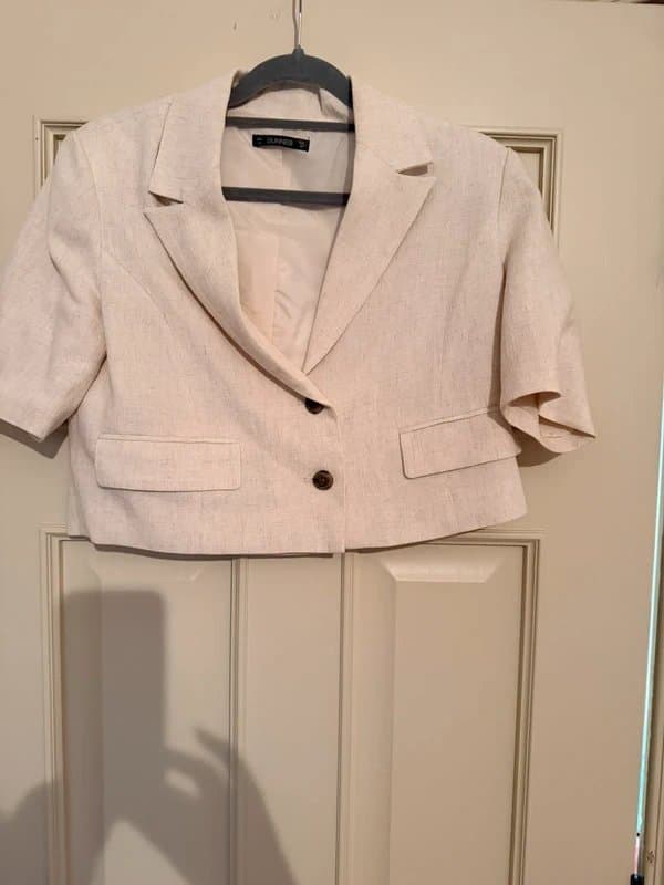 Dunnes Stores Cream cropped linen blazer