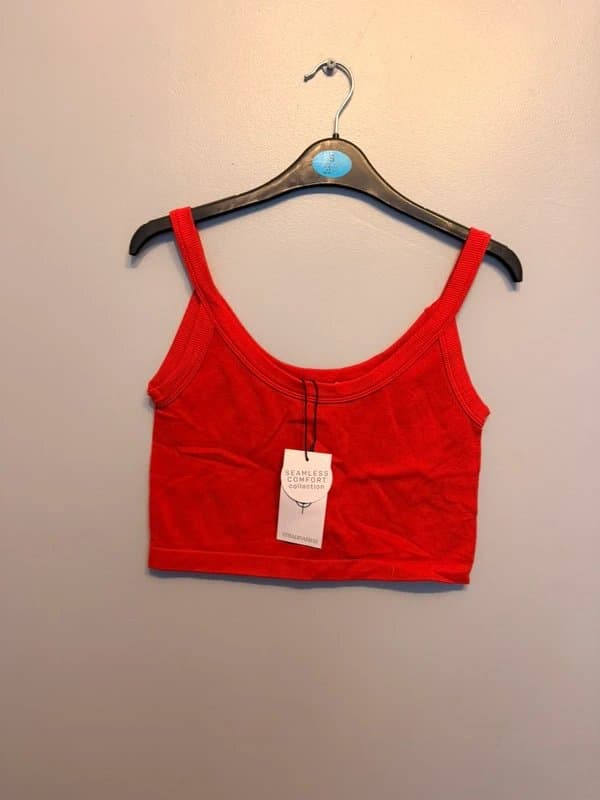 Stradivarius red tank cropped top size 10/12